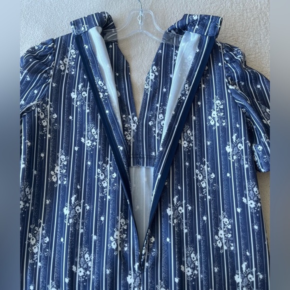Vintage 70s Navy Floral Stripe A-Line Dress with Puff Sleeves - Picture 6 of 10